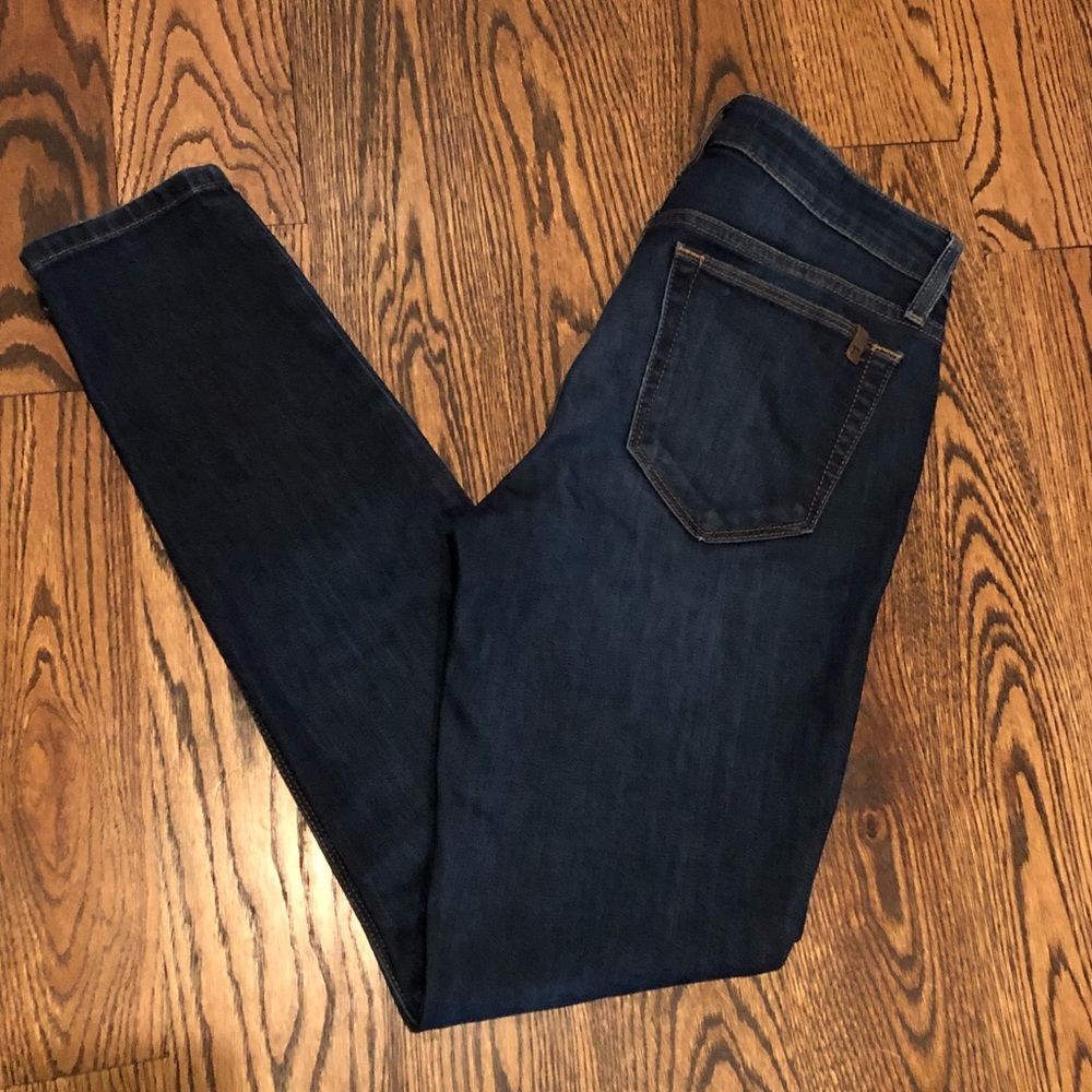 Joe’s Skinny Ankle jean